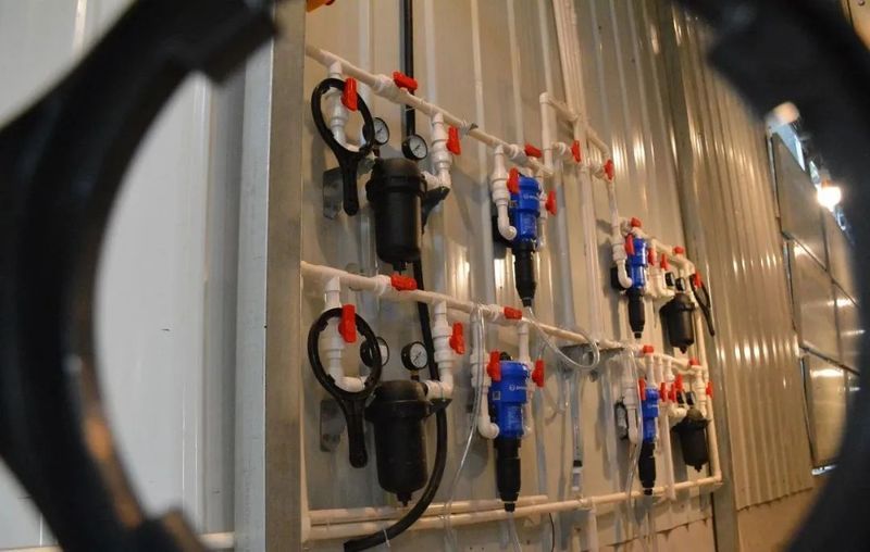 卓一小課堂︱冬季如何維護(hù)好自動化養(yǎng)雞設(shè)備