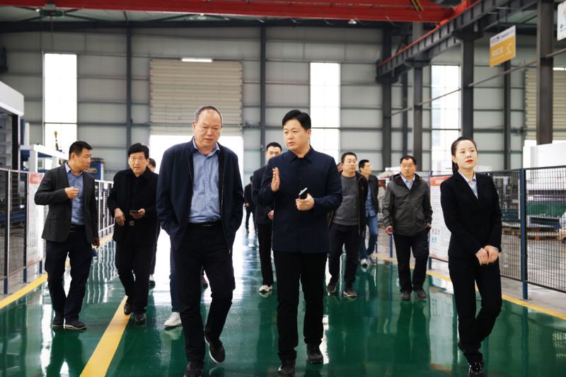 卓一簡(jiǎn)訊|熱烈歡迎河南省農(nóng)業(yè)農(nóng)村廳領(lǐng)導(dǎo)團(tuán)蒞臨卓一牧業(yè)參觀考察！