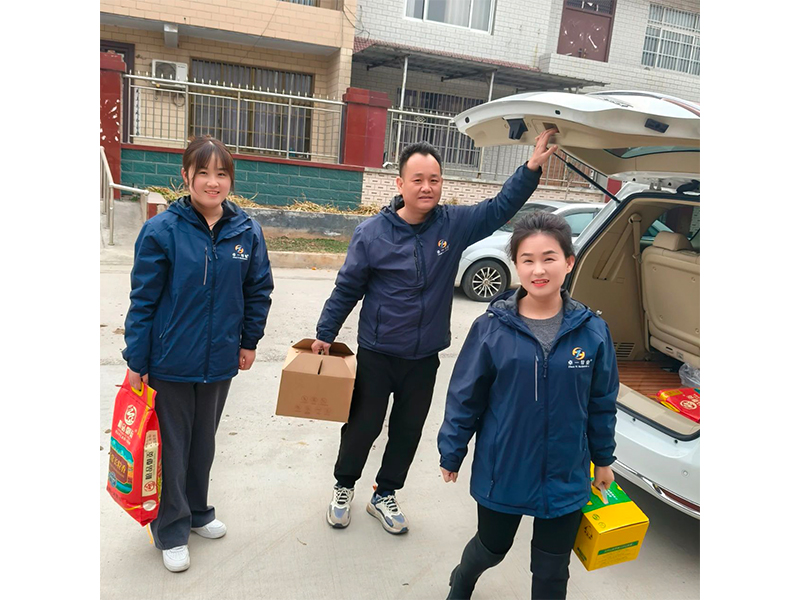 卓一牧業(yè) | 黨支部慰問送溫暖，情系困難家庭暖人心